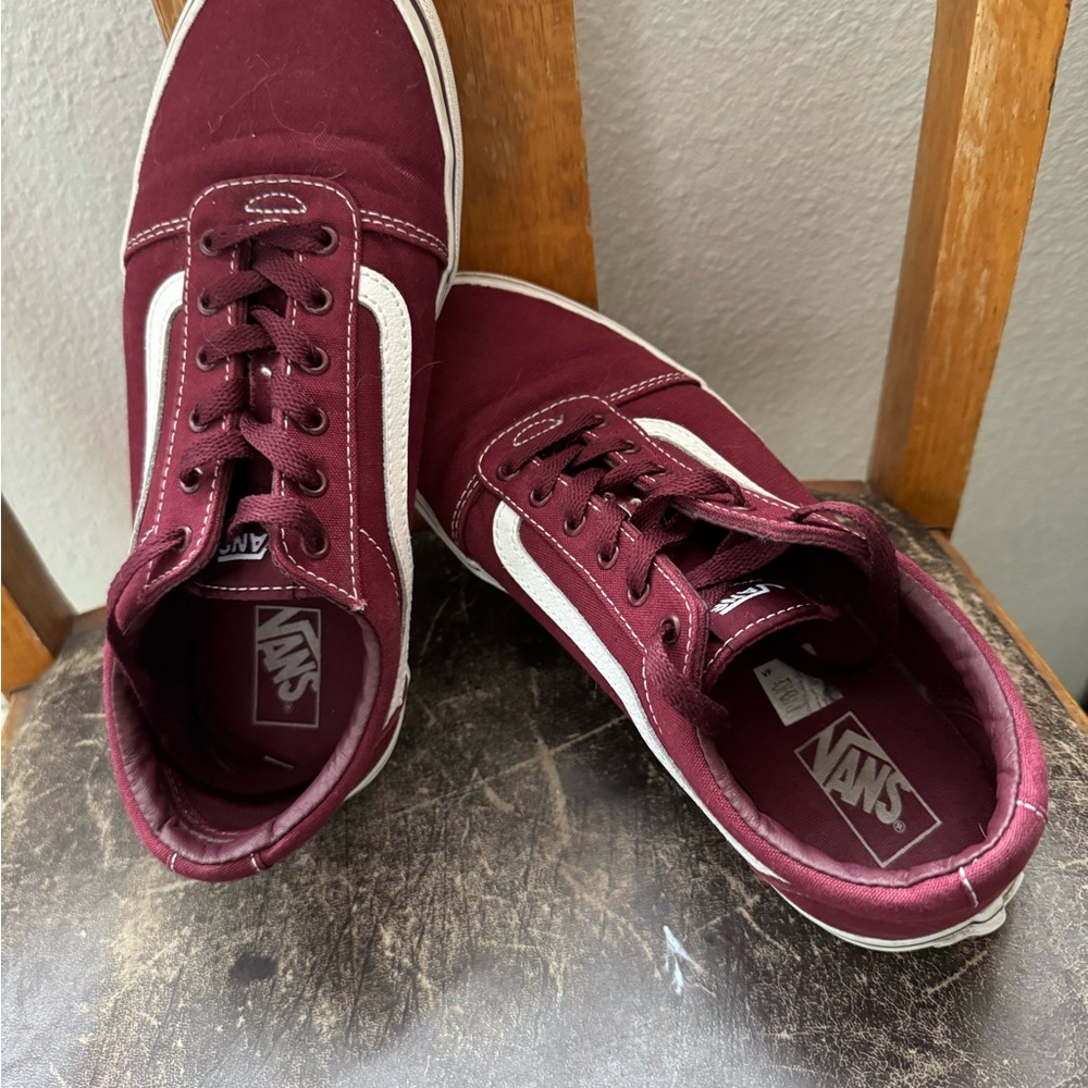 Vans Red and White Sneakers Classic Low-Top Canvas